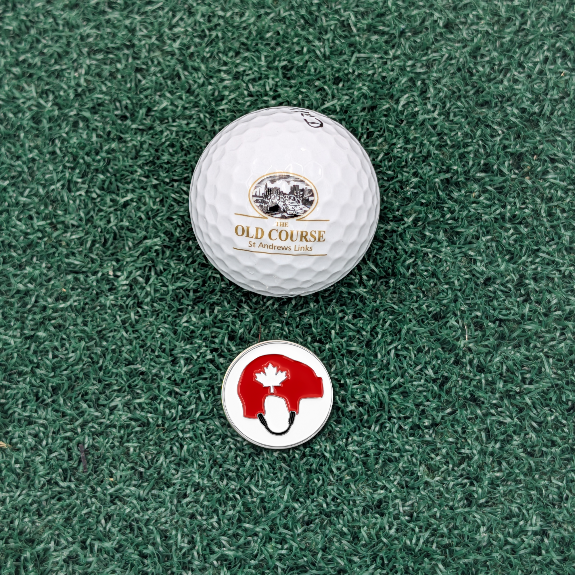 Canada Hockey Helmet - Golf Ball Marker with Magnetic Golf Hat Clip