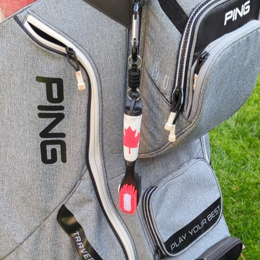 Magnetic Clip Golf Brush - Canada Flag Design - Easy Access